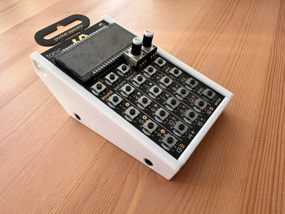 Pocket Operator Stand | Sintetizador | Printatonic